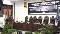 Suasana rapat paripurna pembacaan LPJ APBD tahun anggaran 2022. (jup) - Pembacaan LPJ APBD TA 2022, Pendapatan Daerah Lampaui Target