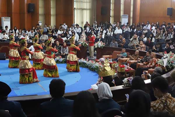 Suguhan tarian tradisional menyambut Bulan Pancasila. (ist) - Universitas Brawijaya Peringati Bulan Pancasila, Libatkan Sivitas Lintas Fakultas