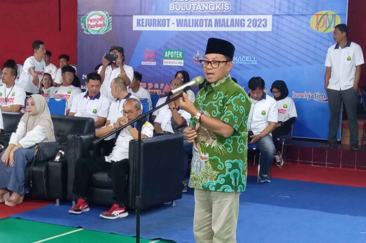 sutiaji membuka kejurkot malang 2023 di gor platinum arena kamis 2262023 jup 11zon
