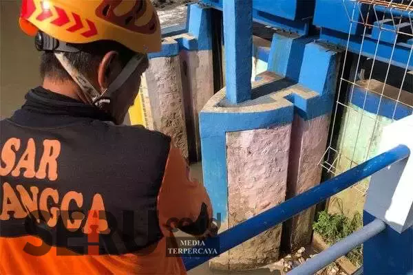 Titik pertama korban MR ditemukan di DAM Bloboh. (wul) - Satu Jasad Bocah Bumiayu Hanyut Sungai Brantas Ditemukan di DAM Bloboh