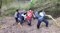 proses evakuasi mayat tanpa identitas di sungai jilu pakis kembar 11zon