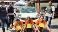 3 komplotan curanmor dengan sarana mobil diamankan di polsek lakarsantri 11zon