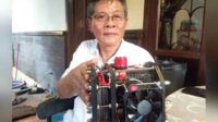 Aryanto dan alat temuannya, Nikuba. (ist) - Italia Disebut Tertarik dengan Nikuba, Alat Pengubah Air Jadi Bahan Bakar Asal Cirebon