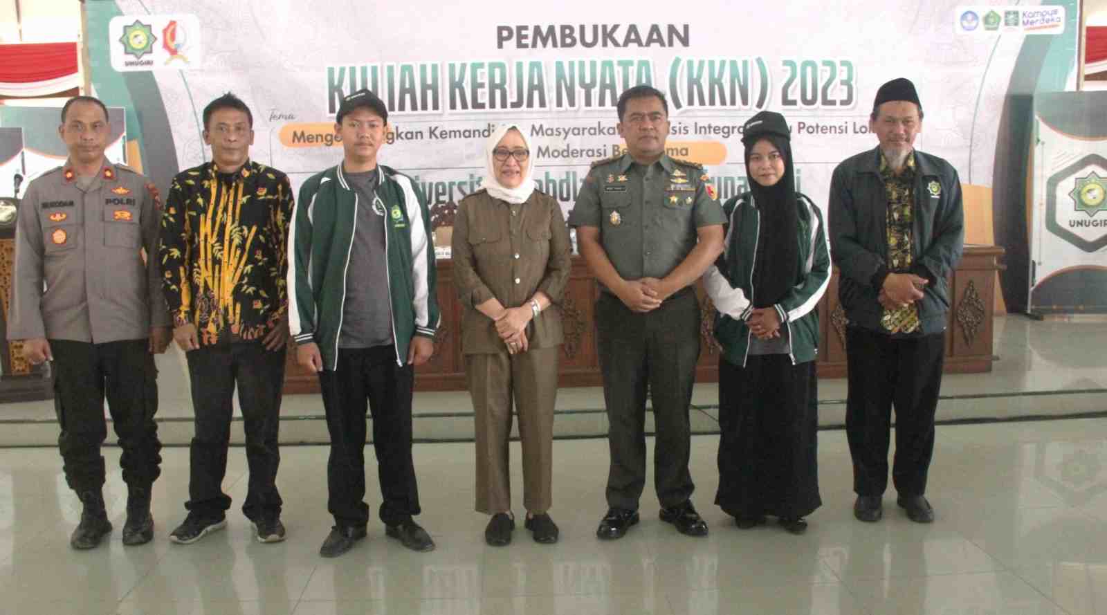 bupati bojonegoro anna mu’awanah dalam pembukaan kuliah kerja nyata universitas nahdlatul ulama sunan giri