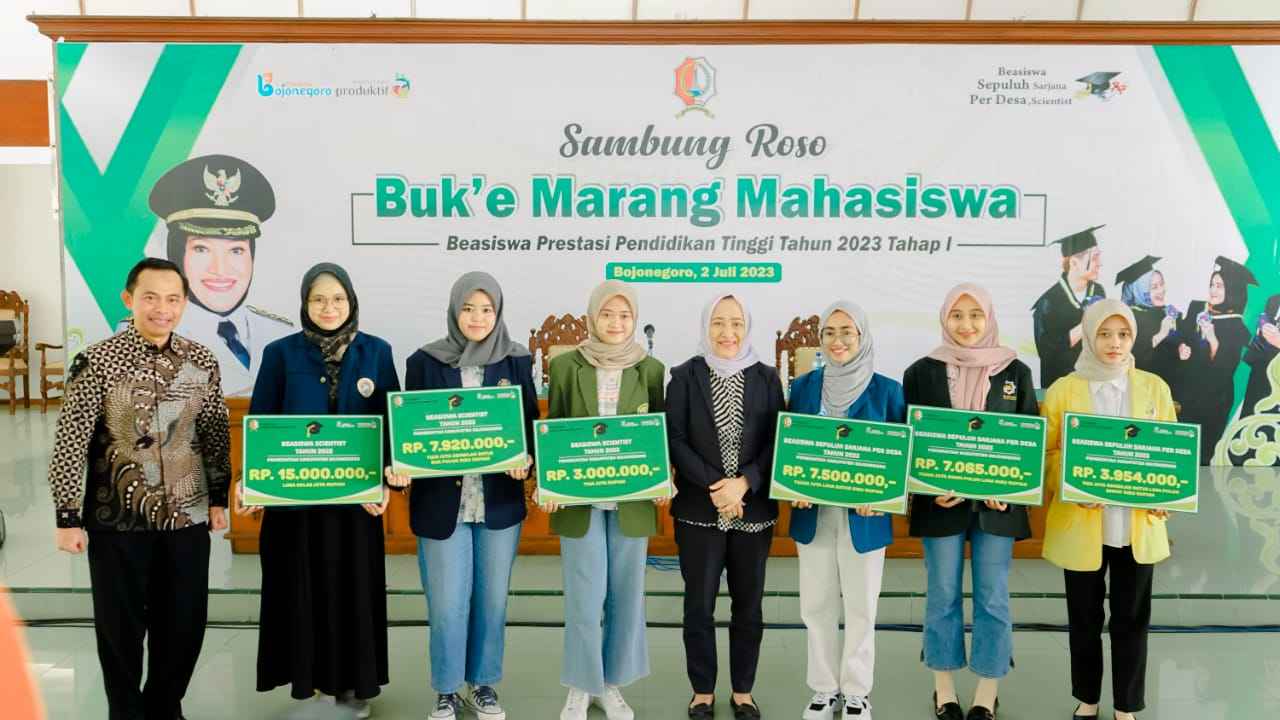 bupati bojonegoro terus tambah jumlah penerima beasiswa prestasi 11zon
