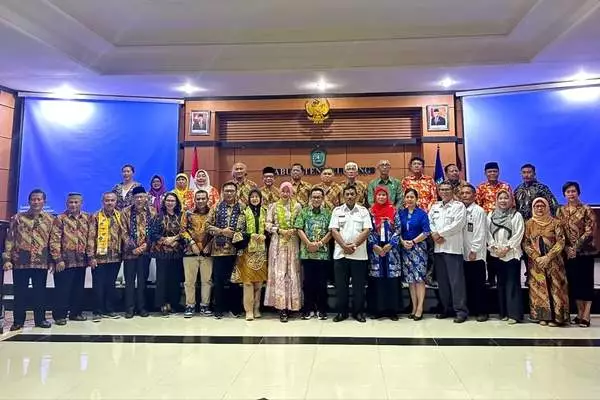 Jajaran Pemkot Malang dan Pemkab Belitung. (ist) - Pelajari Cara Menjaga Kerukunan Umat, Sutiaji Sambangi FKUB Kabupaten Belitung