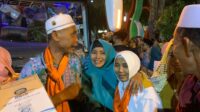 jemaah haji asal bojonegoro tiba di pendopo malowopati 11zon