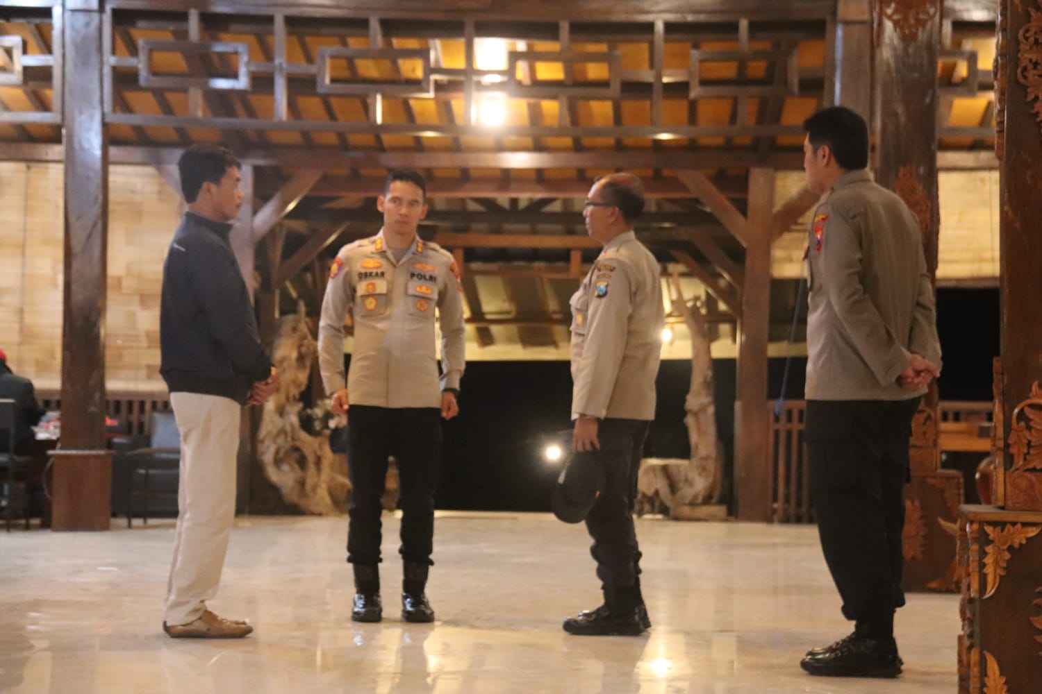 kapolres batu meninjau lokasi pelaksanaan kegiatan pengesahan warga baru psht 11zon