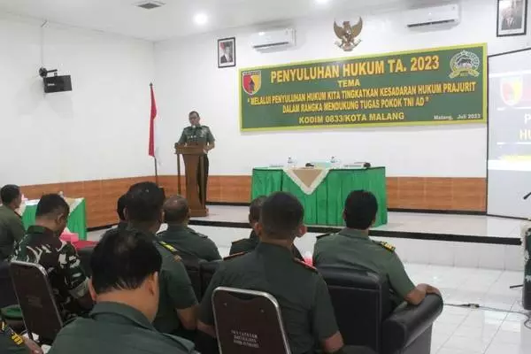 Kodim 0833/Kota Malang gelar penyuluhan hukum bagi anggota. (ist) - Kodim 0833/Kota Malang Gelar Penyuluhan Hukum Bagi Anggota