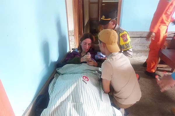 Kondisi Ana Brieva Ramirez ditemukan selamat. (ist) - Satu WNA Terseret Arus Pantai Jembatan Panjang Ditemukan Selamat