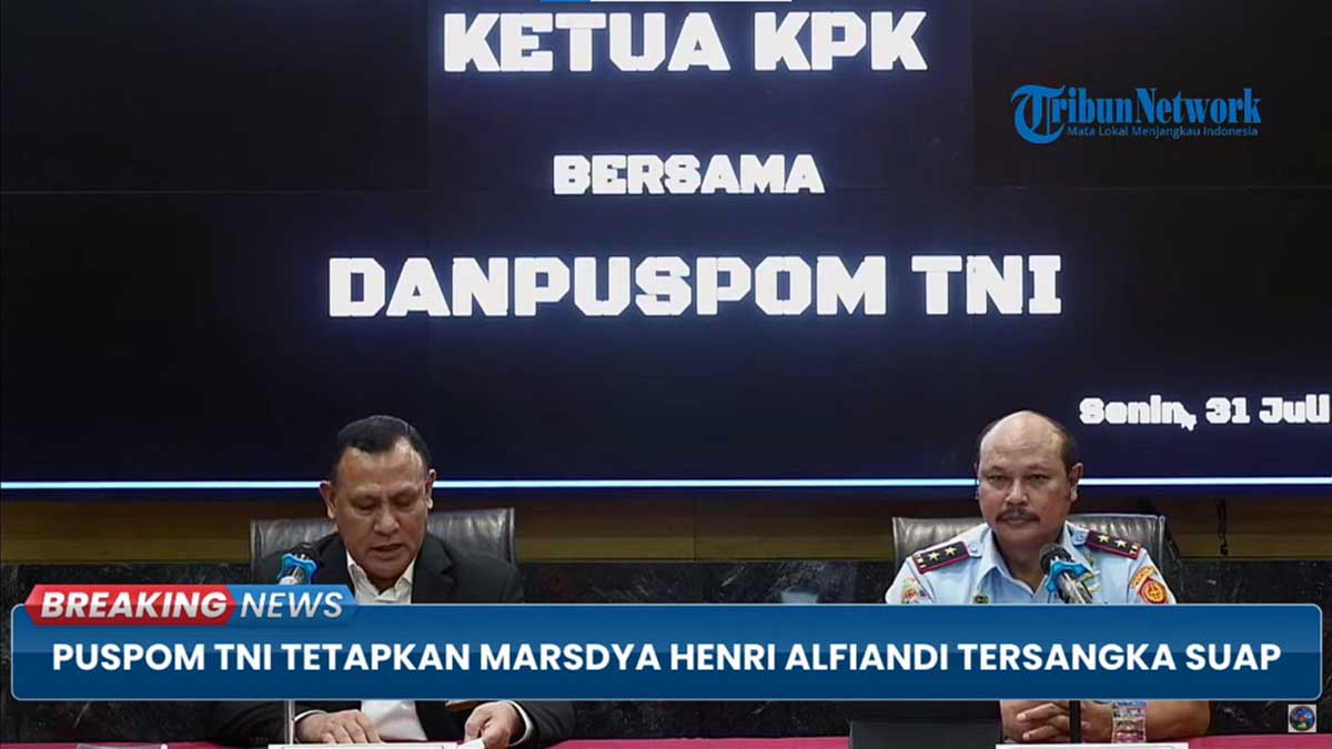 Konferensi pers Puspom TNI bersama KPK. (ist) - Kabasarnas Resmi Jadi Tersangka, Langsung Ditahan di Tahanan Militer