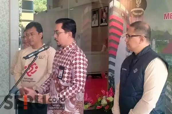 Koordinator Program Keluarga Berintegritas, Direktorat Pembinaan Peran Serta Masyarakat KPK, Firlana Ismayadin, memberikan keterangan pers. (dik) - Program Keluarga Berintegritas, Cara KPK Cegah Korupsi Keluarga ASN