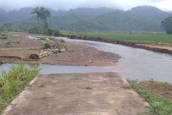Lahan pertanian berubah jadi jalan air dan rawa. (ist) - Ratusan Rumah dan Lahan Pertanian Warga Pujiharjo Rusak Pasca Diterjang Banjir