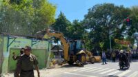 pemkab bojonegoro tertibkan bangunan di atas saluran air 11zon