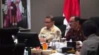 Pj. Wali Kota Batu bersama Kepala BPN Batu. (ist) - Sidang Redistribusi Tanah Desa Sumberbrantas Tahun 2023, Tuntaskan 280 Bidang Tanah
