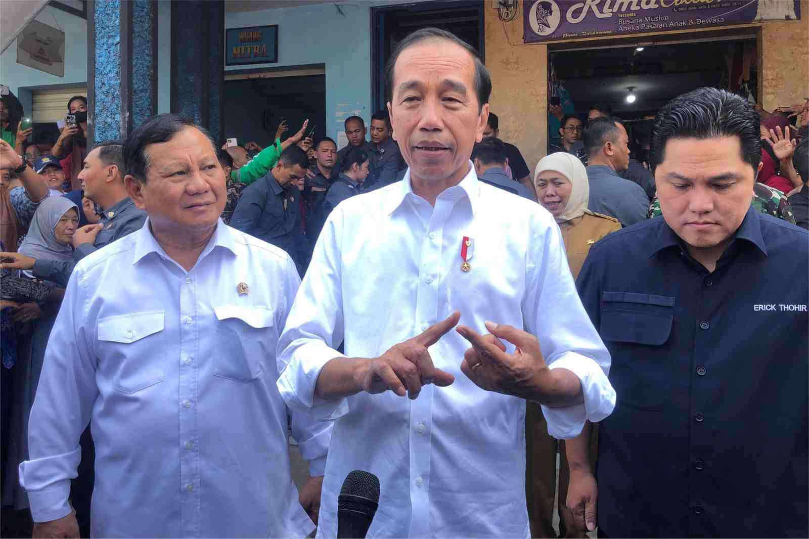 presiden ri, joko widodo seusai lakukan kunjungan ke pasar bululawang 11zon