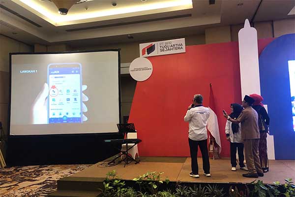 Prosesi peluncuran inovasi virtual account (VA) dan Mobile Collection BPR Tugu Artha Sejahtera Kota Malang. (wul) - HUT ke-72, BPR Tugu Artha Sejahtera Luncurkan VA dan Mobile Collection