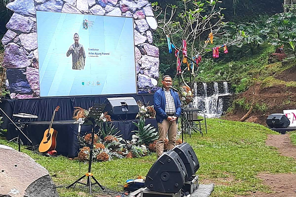 Sambutan Pj. Wali Kota Batu, Aries Agung Paewai SSTP MM. (dik) - Fashion On The River, Disparta Batu Usung 62 Karya 11 Desainer Lokal