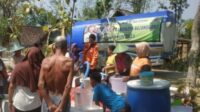 bpbd bojonegoro kembali salurkan air bersih ke desa terdampak