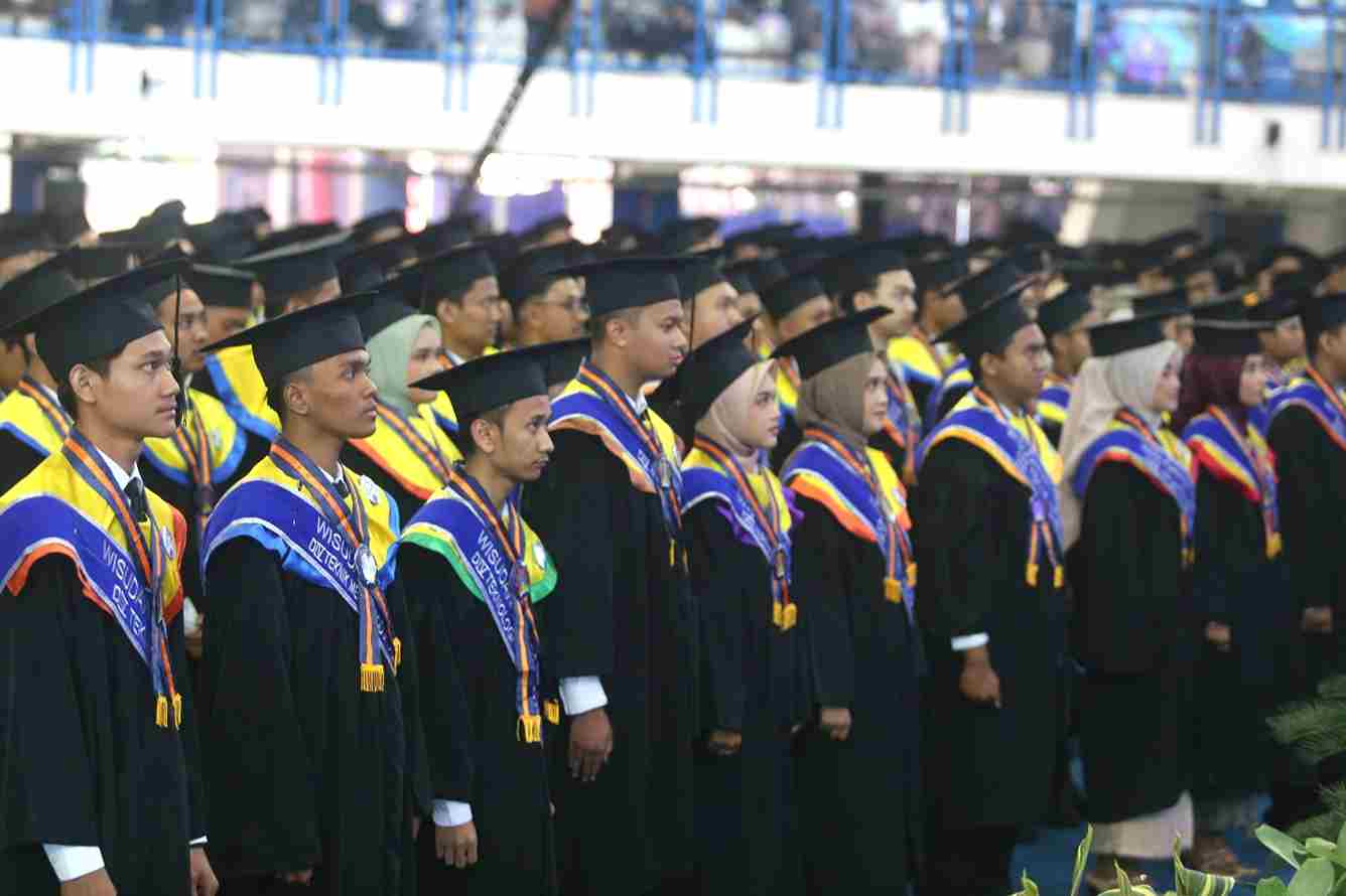 deretan wisudawan wisudawati polinema tingkat program studi 11zon