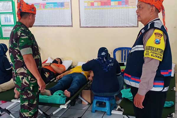 Donor Darah memperingati HUT ke-78 Kemerdekaan Republik Indonesia. (ist) - Babinsa Blimbing Monitoring Donor Darah HUT Kemerdekaan Republik Indonesia