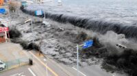 ilustrasi gelombang tsunami