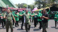 Keseruan lomba HUT ke-78 RI di Kodim 0833/Kota Malang. (ist) - Keseruan Lomba HUT ke-78 RI di Kodim 0833/Kota Malang