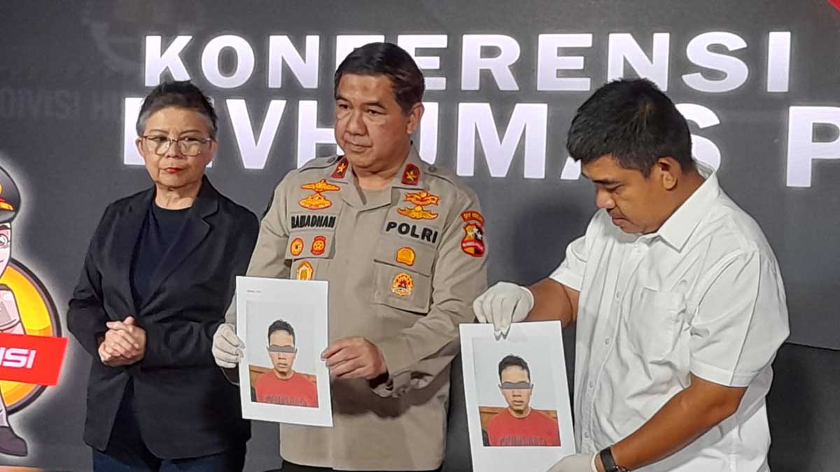 Konferensi pers Densus 88 terorisme. (ist) - Pegawai KAI Tersangka Terori Sudah 13 Tahun Gabung Kelompok Teroris