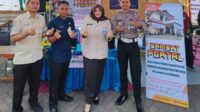 SAMSAT PORTAL: KUPT PPD Situbondo, Dr Rita, hadir ditengah layanan Samsat Portal dalam Pameran Temu Inklusi 2023. (ist) - Layanan Samsat Portal Situbondo, Solusi Percepatan Pembayaran Pajak Kendaraan Bermotor
