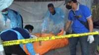 sesosok mayat laki laki ditemukan di sebuah warung pinggir dipinggir jalan raya ir. soekarno atau ring road barat