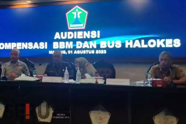 Suasana audiensi di ruang sidang Balai Kota Malang (Seru.co.id/dik) - Diduga Ada Komersialisasi Bus Halokes, Ini Jawaban Tegas Pemkot Malang