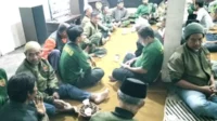 Babinsa Lowokwaru Bersinergi Linmas Komsos Bersama Warga Tunjungsekar