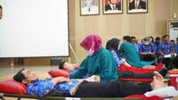 Donor Darah ASN Kota Batu dalam rangka HUT PMI ke-78. (ist) - 78 Tahun Dedikasi Pelayanan Kemanusiaan PMI dengan Donor Darah di Batu