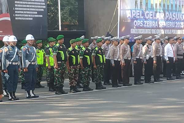 Keikutsertaan personel Kodim 0833/Kota Malang dalam Apel Gelar Operasi Zebra Semeru 2023. (ist) - Kodim 0833/Kota Malang Ikuti Apel Gelar Operasi Zebra Semeru 2023