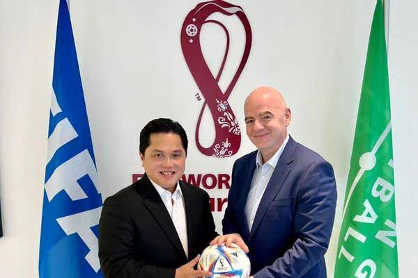 Ketum PSSI Erick Thohir dan Presiden FIFA Gianni Infantino. (ist) - FIFA Mulai Berkantor di Indonesia 10 Oktober 2023