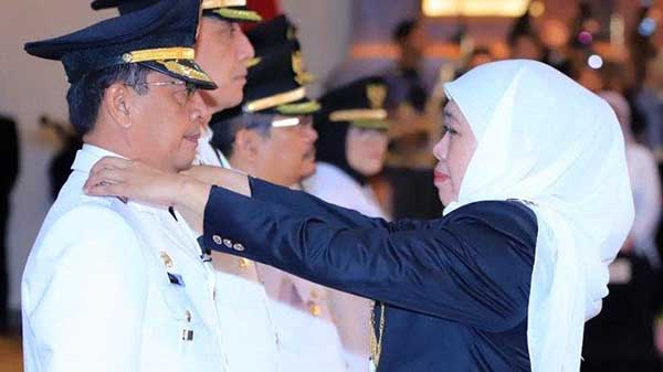 vMasrukin saat dikukuhkan oleh Gubernur Jawa Timur beberapa waktu lalu. (Seru.co.id/udi) - Gantikan Peran Bupati Pamekasan, Masrukin Siap Lanjutkan Kepemimpinannya