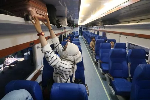 Mirip Eksekutif, Kereta Api Ekonomi Jayabaya New Generation Mulai Beroperasi