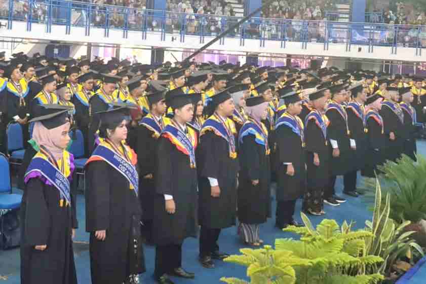 Begini Kisah Perjuangan Wisudawati Terbaik Wisuda ke-62 Tahap II Polinema