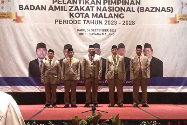 Pelantikan Pengurus Baznas Kota Malang periode 2023-2028. (ws8) - Wali Kota Malang: BAZNAS Terus Bangun Kepercayaan Tingkatkan Zakat