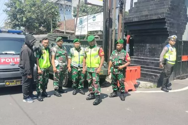 Cipta Kondisi, Personel Kodim 0833 Apel Gabungan TNI-POLRI