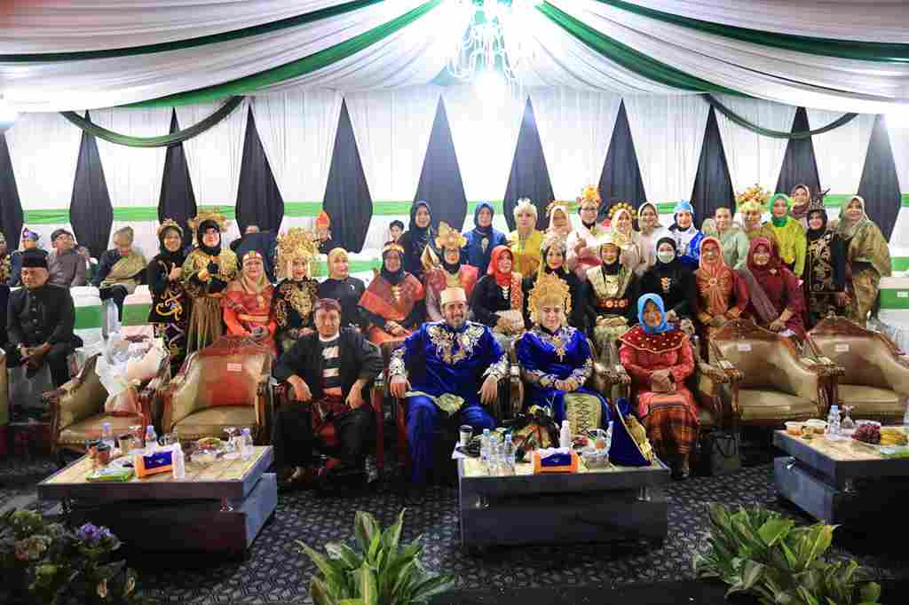Gemerlap Pawai Budaya Meriahkan Puncak HADIPRO Ke-664