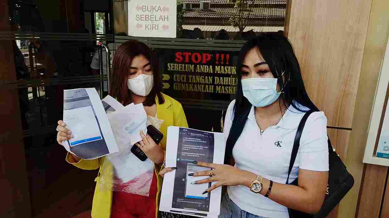 DJ Tessa Morena Mengadukan 3 Selebgram ke SPKT Polda Jatim, Kerugian Hingga Rp15 Miliar