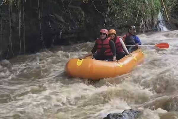 Ilustrasi kegiatan fun rafting. (ist) - Kaliwatu Dukung Wisata Halal dan Ramah Muslim di Kota Batu