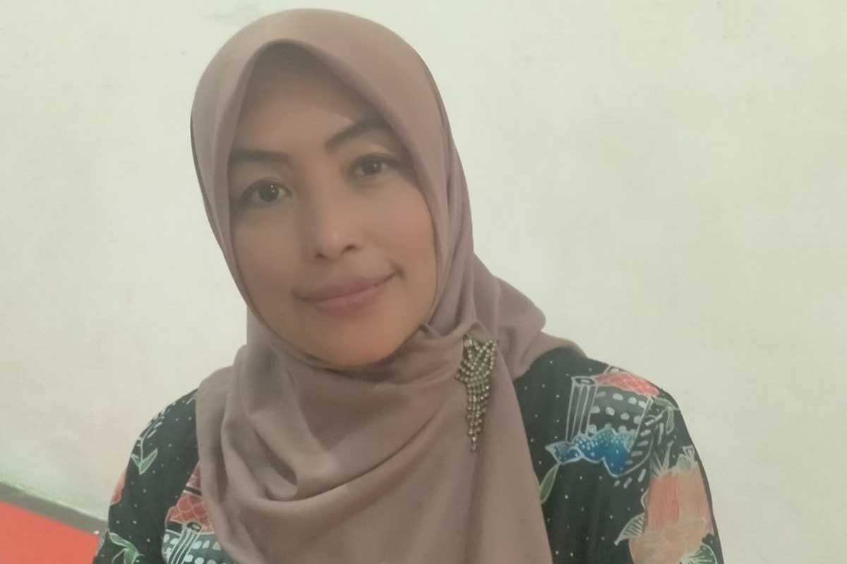 Disparta Batu Upgrading Skill Pengrajin Batik Lokal melalui Workshop dan Lomba Mencanting 1 Kepala Bidang Ekonomi Kreatif, Disparta Batu, Suhartini Ningsih SE. (dik) - Disparta Batu Upgrading Skill Pengrajin Batik Lokal melalui Workshop dan Lomba Mencanting