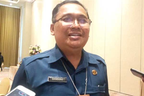 Kepala Dinas PUPRKP Kota Malang, Dandung Julhardjanto, menjawab pertanyaan awak media. (ws8) - Dinas PUPRKP Kota Malang Minta Maaf Jembatan Lembayung Direnovasi