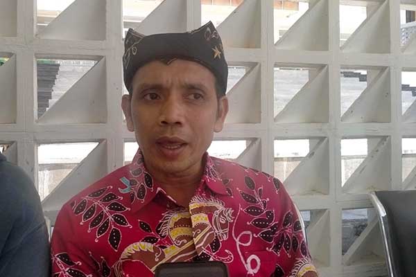 Ketua Asosiasi perajin batik Kota Malang, Isa Wahyudi, SPsi MPsi. (Seru.co.id/dik) - Pemerhati Batik Malang, Dorong Kota Batu Jadi Sentra Galeri Batik Nusantara