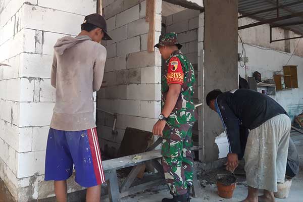 Kodim 0833/Kota Malang bangun jamban sehat untuk warga Tanjungrejo. (ist) - Kodim 0833/Kota Malang Bangun Jamban Sehat untuk Warga Tanjungrejo