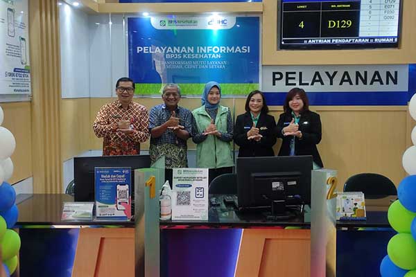 Komitmen transformasi mutu layanan fasilitas kesehatan bersama. (rhd) - BPJS Kesehatan Gandeng RS Lavalette Resmikan Loket Pelayanan Informasi dan POROS