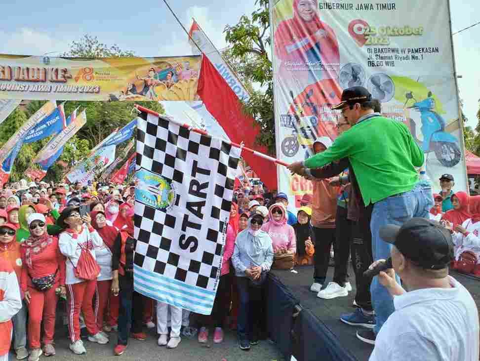 Peringati Hari Jadi Jawa Timur, Khofifah Minta Bupati Dukung Program Pasar Murah