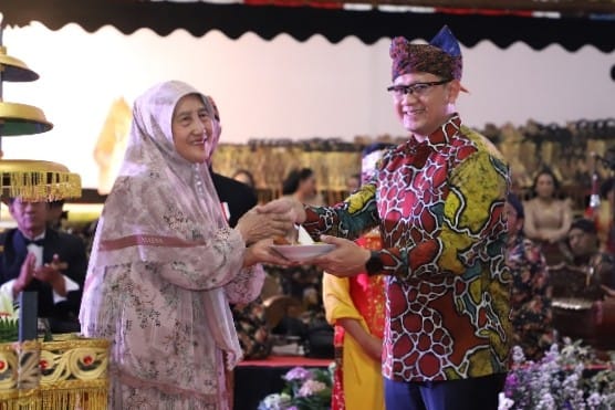 Pagelaran Wayang Kulit Meriahkan HUT ke-22 Kota Batu di Pasar Induk Among Tani
